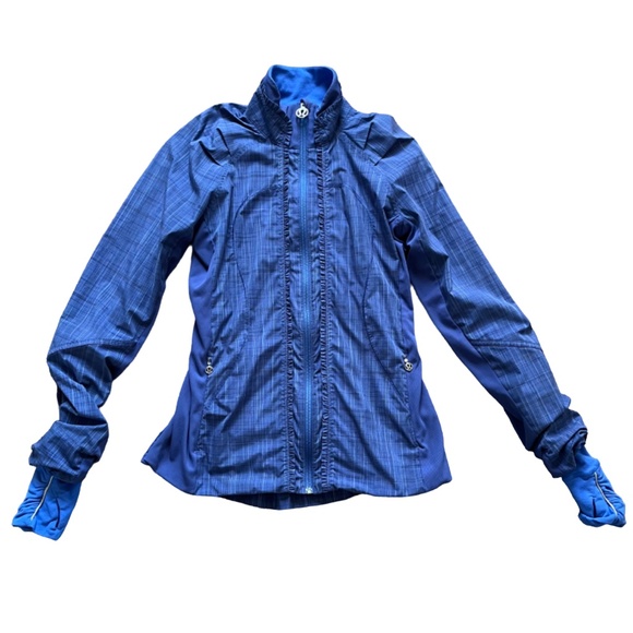 Lululemon Ahead of the Curve Shale Stripe Jacket, in Purple-Blue, Size 6 - Picture 1 of 7